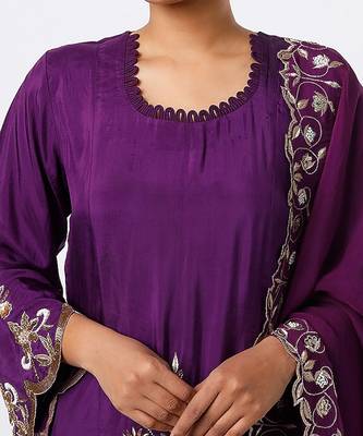 Purple hand embroidered kurta set 4