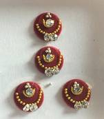 4 round bindi with gold bead decorations