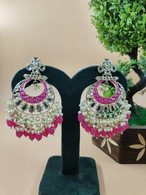   Traditional earrings for wo  and girls 1
