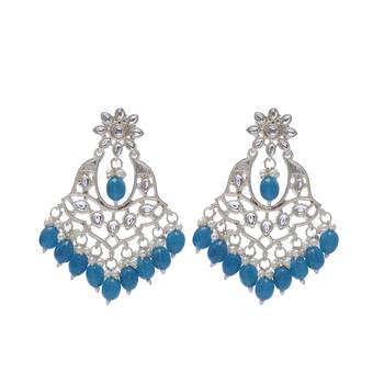   Gold Plated Traditional Kundan Pearl Chandbali Earrings For Wo  And Girls 2