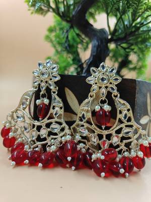   Gold Plated Traditional Kundan Pearl Chandbali Earrings For Wo  And Girls 3