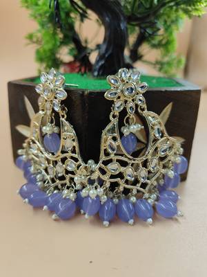   Gold Plated Traditional Kundan Pearl Chandbali Earrings For Wo  And Girls 3