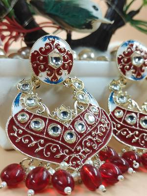   Gold Plated Traditional Kundan Pearl Chandbali Earrings For Wo  And Girls 2