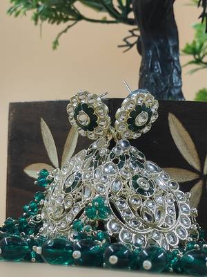   Beautiful Green Color Gold Plated Pearl Earrings for Wo  and Girls 3