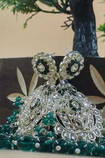   Beautiful Green Color Gold Plated Pearl Earrings for Wo  and Girls