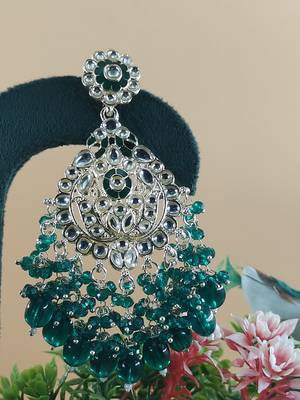   Beautiful Green Color Gold Plated Pearl Earrings for Wo  and Girls 4