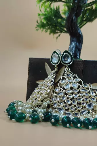   Beautiful Green Color Gold Plated Pearl Earrings for Wo  and Girls
