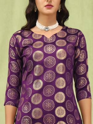 Women's silk blend self designed straight kurta pant with dupatta set 3