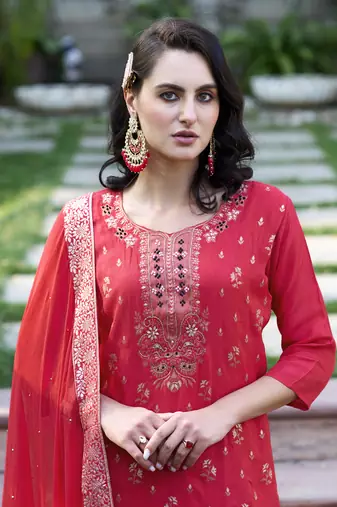 Vredevogel  women kurta and pant sets viscose rayon silk blend with neck handwork