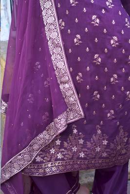 Vredevogel  women kurta and pant sets viscose rayon silk blend with neck handwork 4