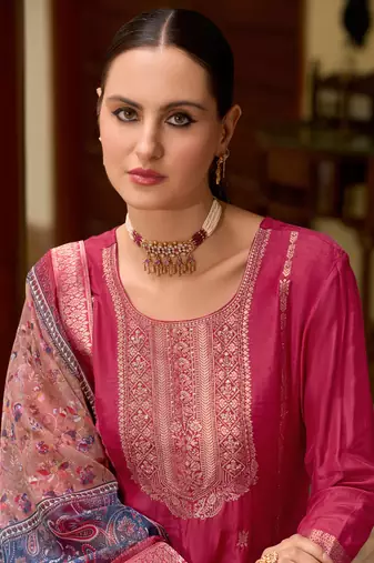 Vredevogel  viscose self jacquard women kurta and trouser duppata set