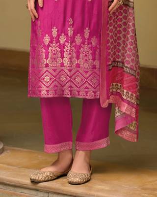 Vredevogel  viscose self jacquard women kurta and trouser duppata set 2