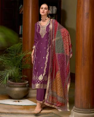 Vredevogel  viscose self jacquard women kurta and trouser duppata set 2