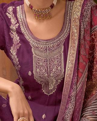 Vredevogel  viscose self jacquard women kurta and trouser duppata set 4