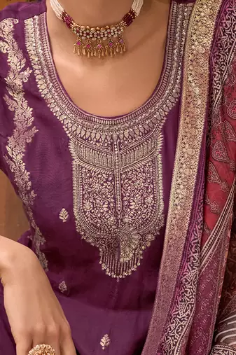 Vredevogel  viscose self jacquard women kurta and trouser duppata set