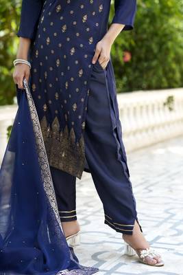 Vredevogel  women kurta and pant sets viscose rayon silk blend with neck handwork 3
