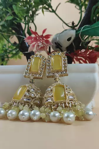   Jhumki Earrings For Wo  And Girls / Indian state t earrings for wedding, festival, Diwali
