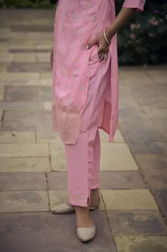 Vredevogel  women kurta and pant sets viscose rayon silk blend with neck handwork