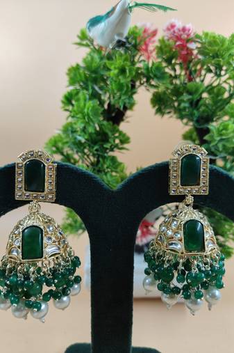   Jhumki Earrings For Wo  And Girls / Indian state t earrings for wedding, festival, Diwali