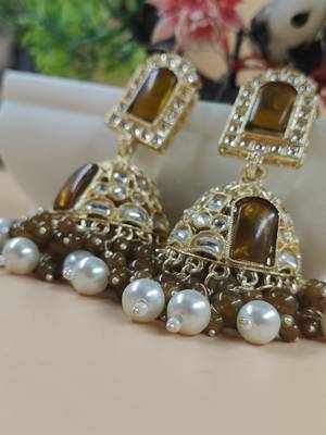   Jhumki Earrings For Wo  And Girls / Indian state t earrings for wedding, festival, Diwali 2