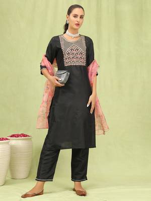 Vredevogel   women kurta and trousers pant set silk blend 1
