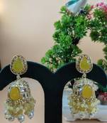   Jhumki Earrings For Wo  And Girls / Indian state t earrings for wedding, festival, Diwali