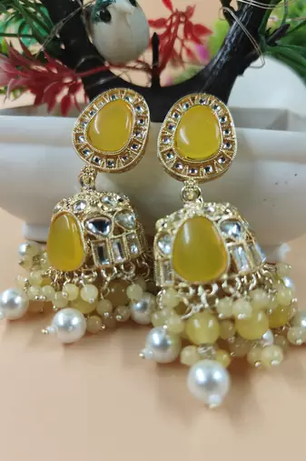   Jhumki Earrings For Wo  And Girls / Indian state t earrings for wedding, festival, Diwali