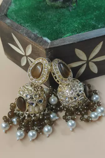  Jhumki Earrings For Wo  And Girls / Indian state t earrings for wedding, festival, Diwali
