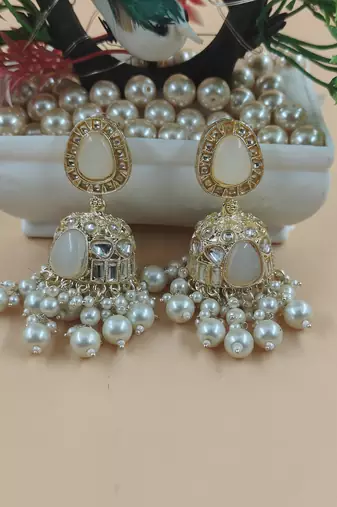   Jhumki Earrings For Wo  And Girls / Indian state t earrings for wedding, festival, Diwali