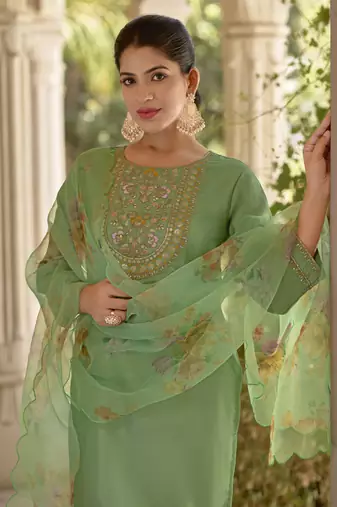 Vredevogel   women kurta and trousers pant set silk blend