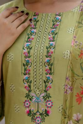 Vredevogel  women kurta and pant sets viscose roman silk fabric 3