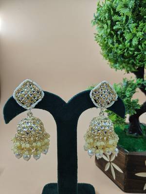   Traditional Jhumka Earrings For Wo  And Girls 1