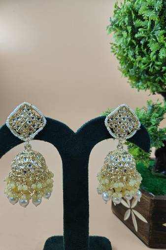   Traditional Jhumka Earrings For Wo  And Girls