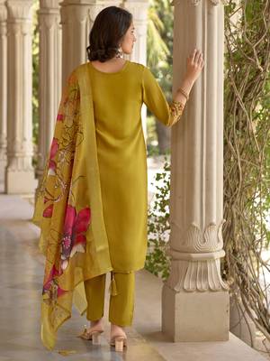 Vredevogel  women kurta and pant sets viscose roman silk fabric 3