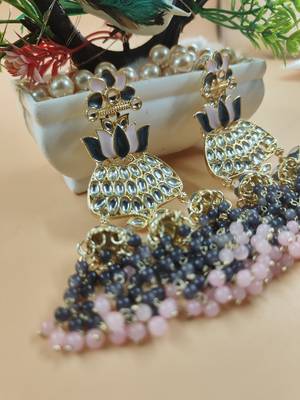   Traditional Earrings For Wo  And Girls 2
