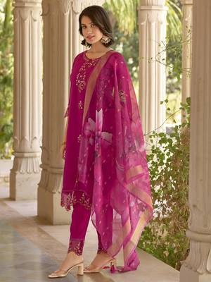 Vredevogel  women kurta and pant sets viscose roman silk fabric 4