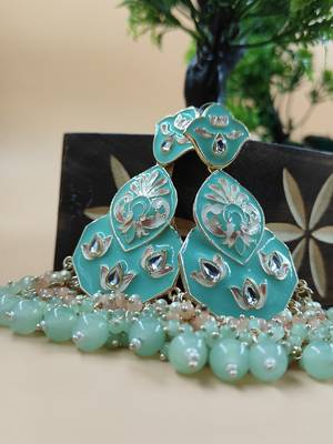   Traditional Earrings For Wo  And Girls 2