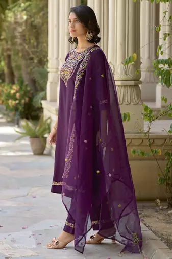 Vredevogel  women kurta and pant viscose rayon fabric