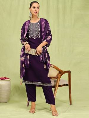 Vredevogel  women   s viscose roman silk embroidery straight kurta pant with dupatta set 1
