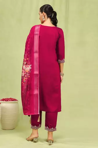 Vredevogel  women   s viscose roman silk embroidery straight kurta pant with dupatta set