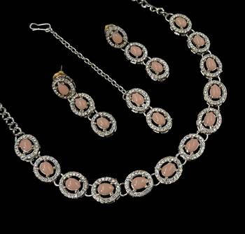 Neacklesh  set moti  kundan 1