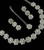 Neacklesh  set .moti  ,kundan