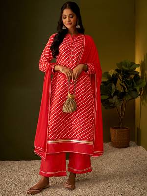 Dresoul checked regular kurta with sharara & dupatta 3