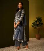 Buy Dresoul floral printed straight kurta with palazzos & dupatta