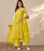 Dresoul floral embroidered regular thread work kurta with palazzos & with dupatta