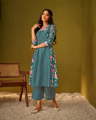 Teal blue digital floral print panelled kurta and palazzo set 3