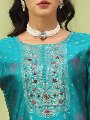 Vredevogel  women cotton silk blend kurta and pant sets with handwork and dupatta 3