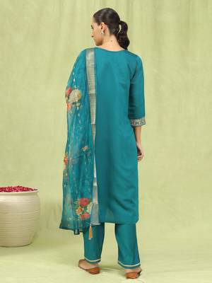 Vredevogel  women   s viscose roman silk embroidery straight kurta pant with dupatta set 2