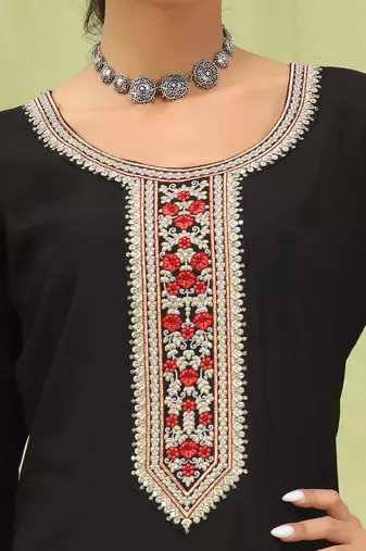 Vredevogel  women   s viscose roman silk embroidery straight kurta pant with dupatta set
