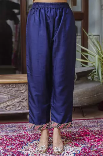 Vredevogel  women   s viscose roman silk embroidery straight kurta pant with dupatta set